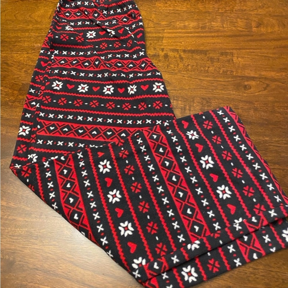 Croft & Barrow Red and Black Patterned pajama bottoms sz L